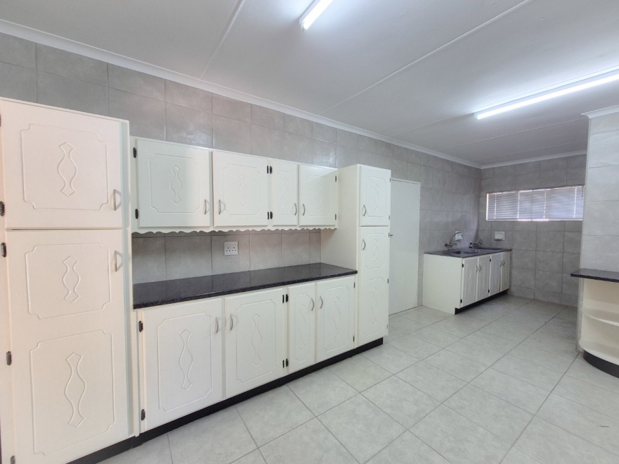 4 Bedroom Property for Sale in Vaalpark Free State